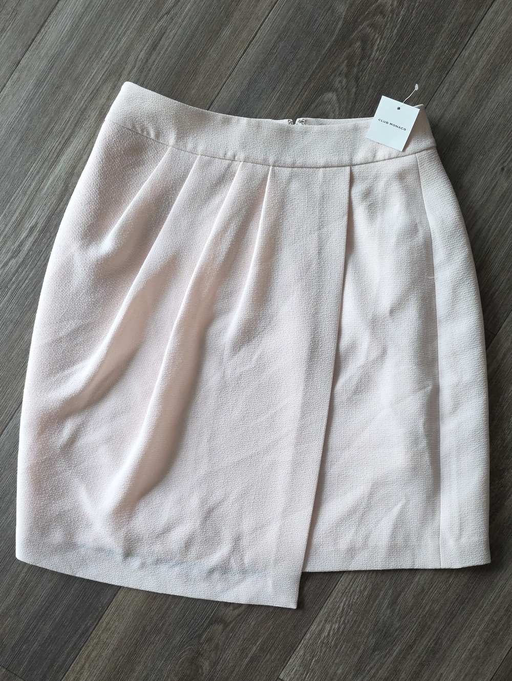 Club Monaco Pleated Mini Skirt in Soft Blush